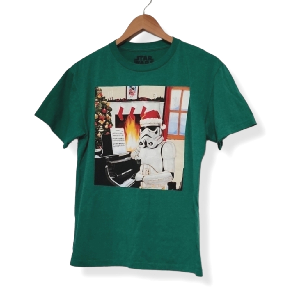 STAR WARS Storm Trooper Christmas Graphic Tee L 12 Boys Girls Kids Santa Hat - Picture 9 of 10